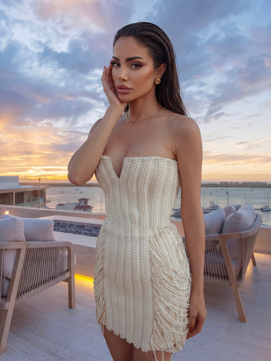 Рокля цялата с перли